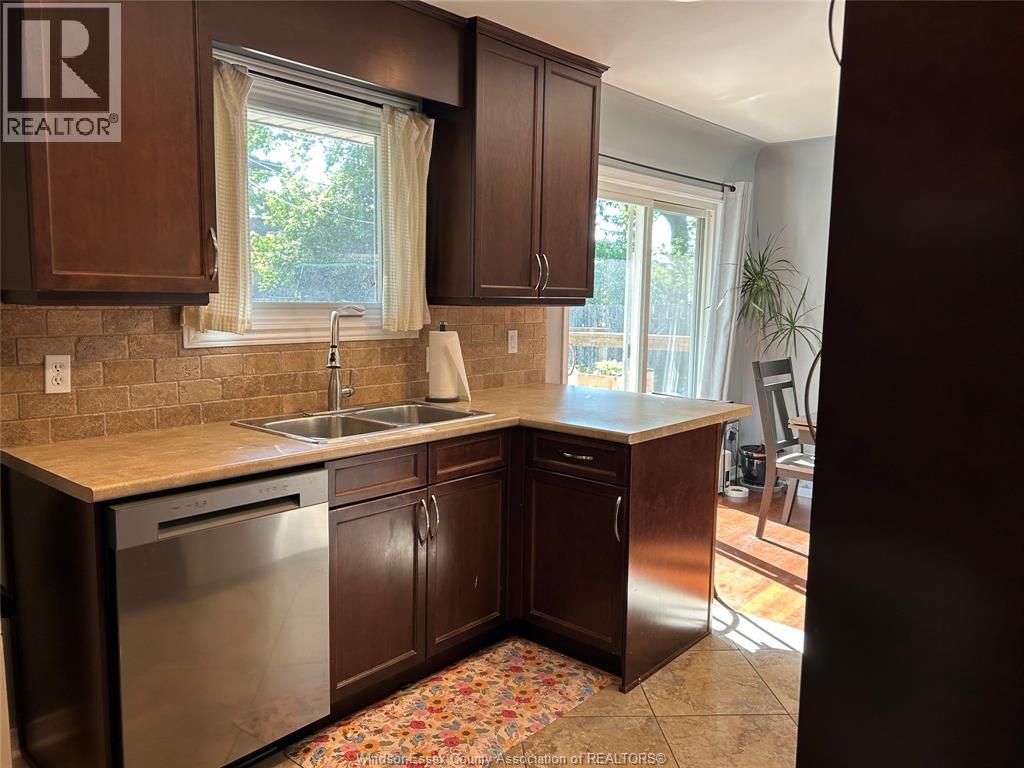 3341 Mark Avenue, Windsor, Ontario  N9E 2X2 - Photo 6 - 26012593