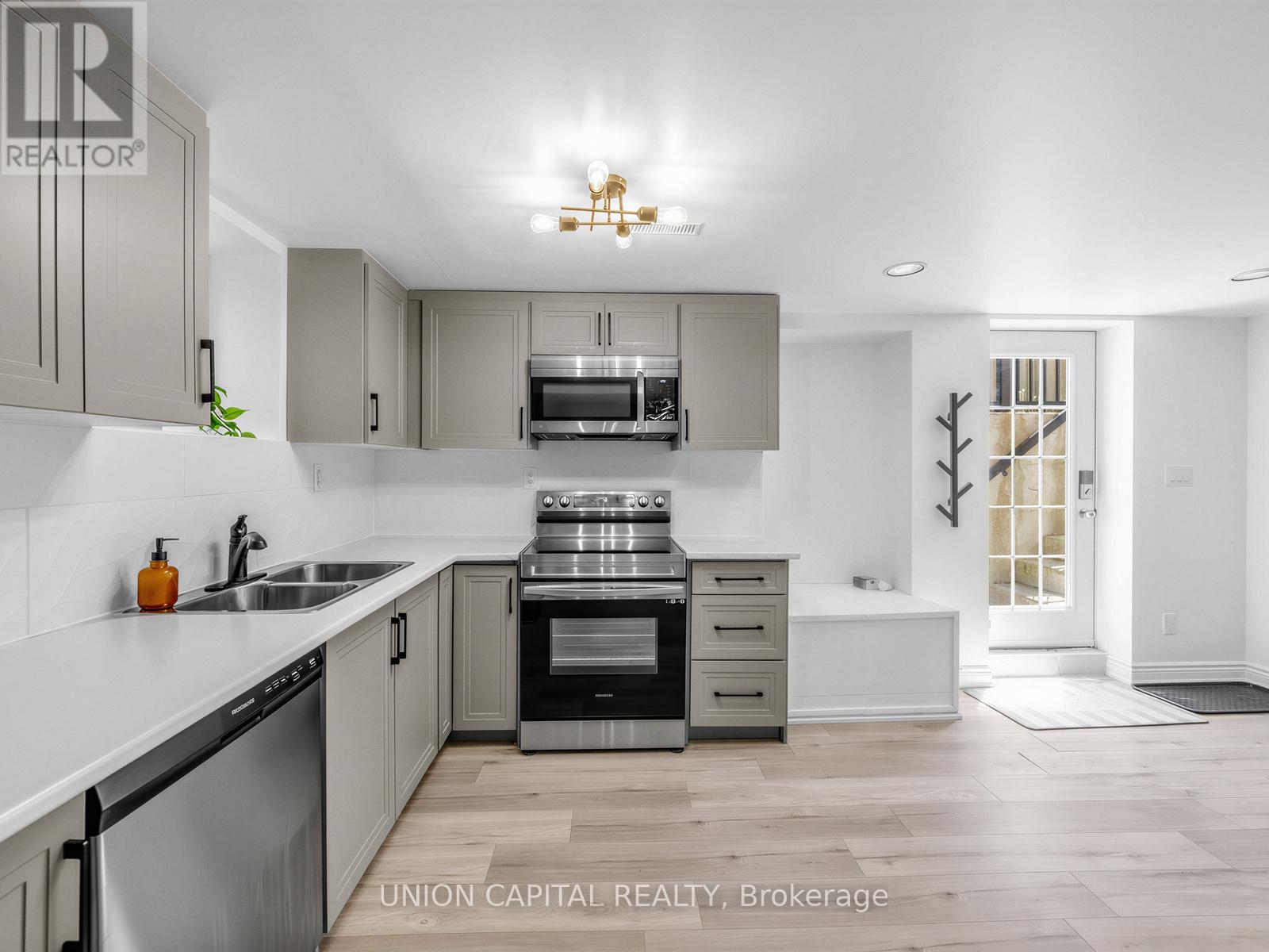 Bsmt - 274 Harrowsmith Drive, Mississauga, Ontario  L5R 1R1 - Photo 4 - W13163572