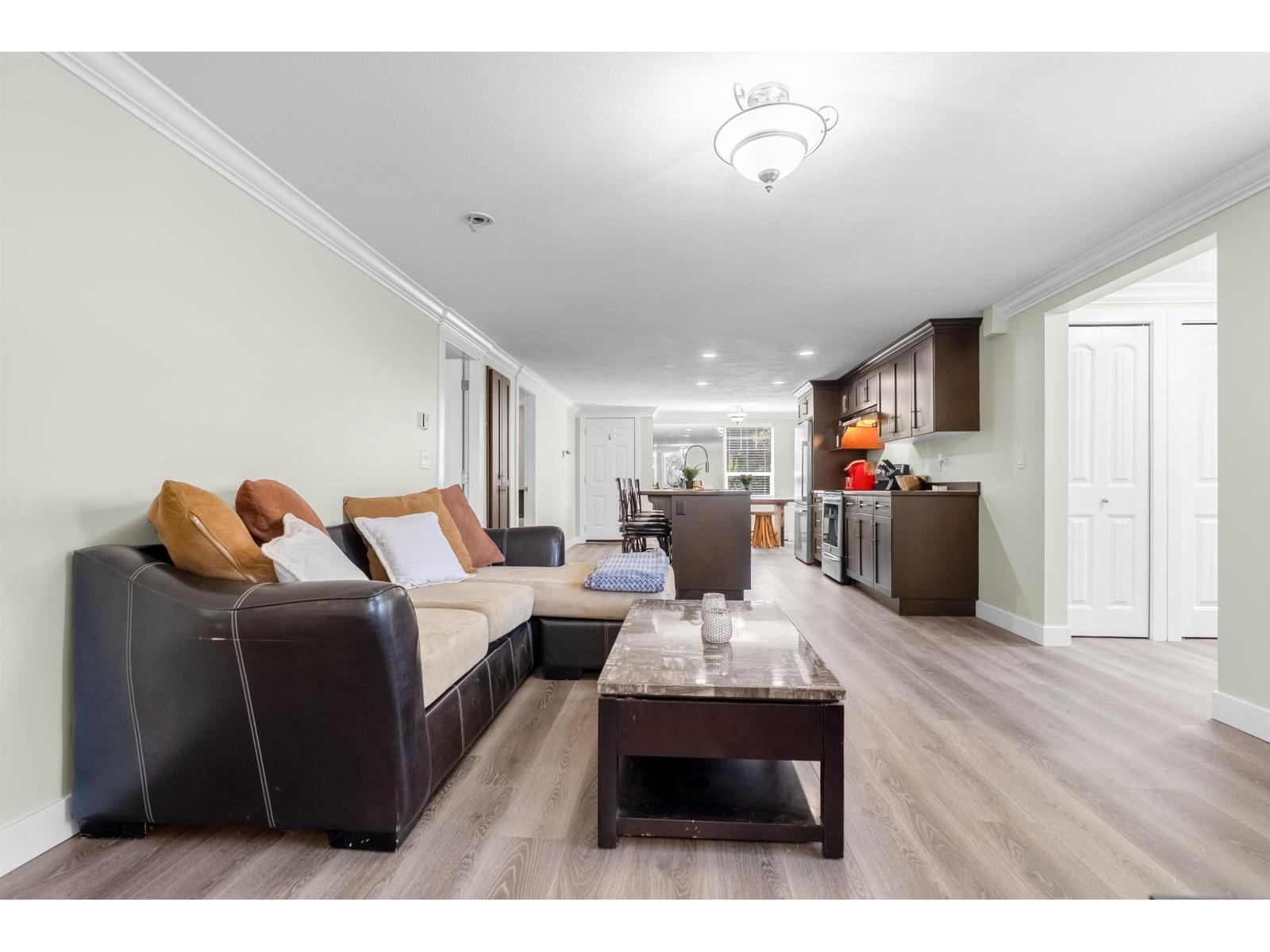33475 Cherry Avenue, Mission, British Columbia  V2V 2V5 - Photo 5 - R3113206