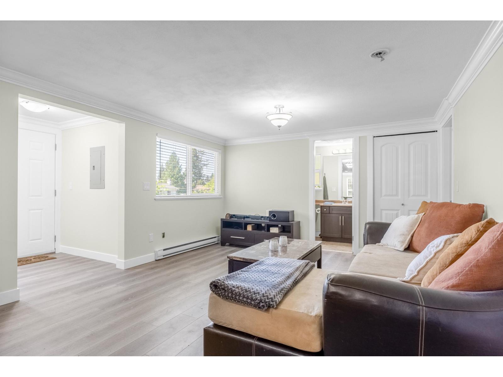 33475 Cherry Avenue, Mission, British Columbia  V2V 2V5 - Photo 3 - R3113206