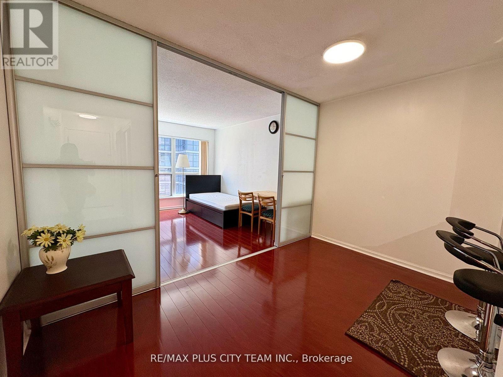 401 - 7 Carlton Street, Toronto, Ontario  M5B 2M3 - Photo 11 - C13228536