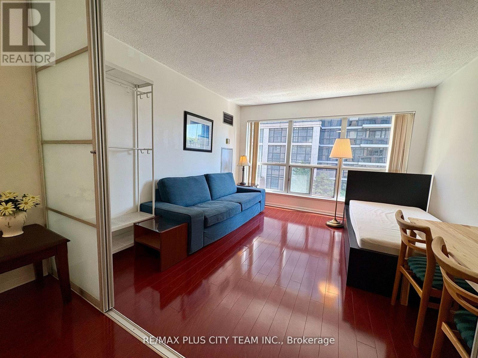 401 - 7 Carlton Street, Toronto, Ontario  M5B 2M3 - Photo 2 - C13228536