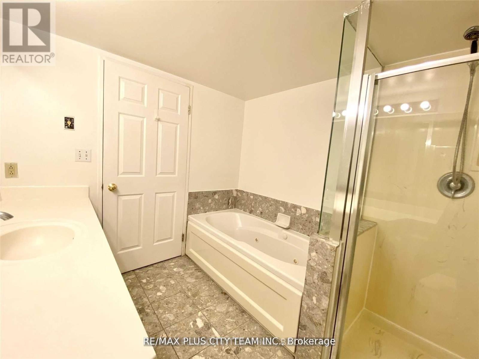 401 - 7 Carlton Street, Toronto, Ontario  M5B 2M3 - Photo 20 - C13228536