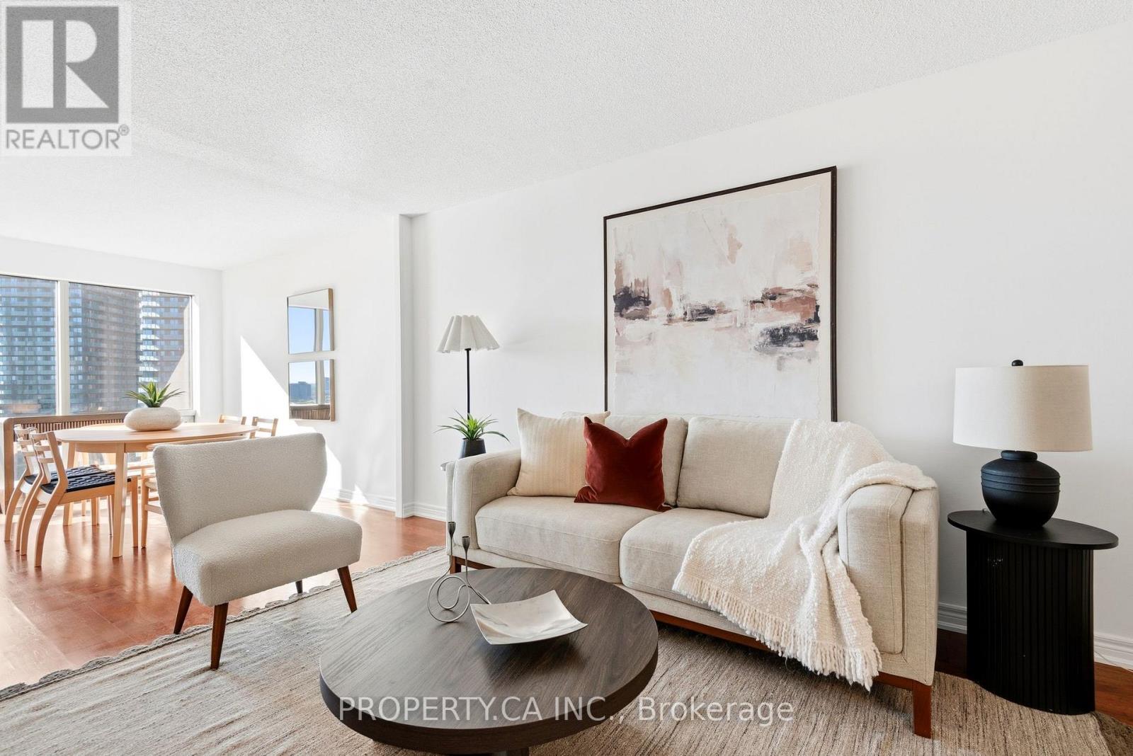 #2101 - 1001 Bay Street, Toronto, Ontario  M5S 3A6 - Photo 2 - C13228620