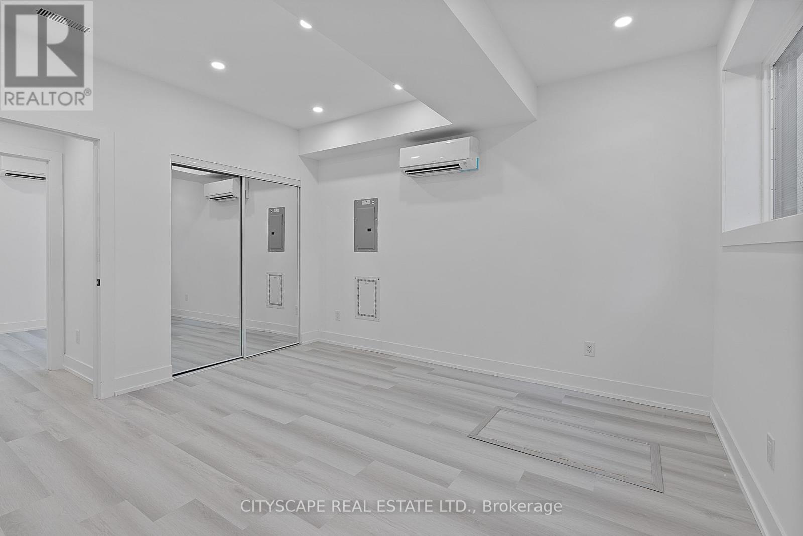 1 - 587 Oakwood Avenue, Toronto, Ontario  M6E 2X8 - Photo 14 - C13228682