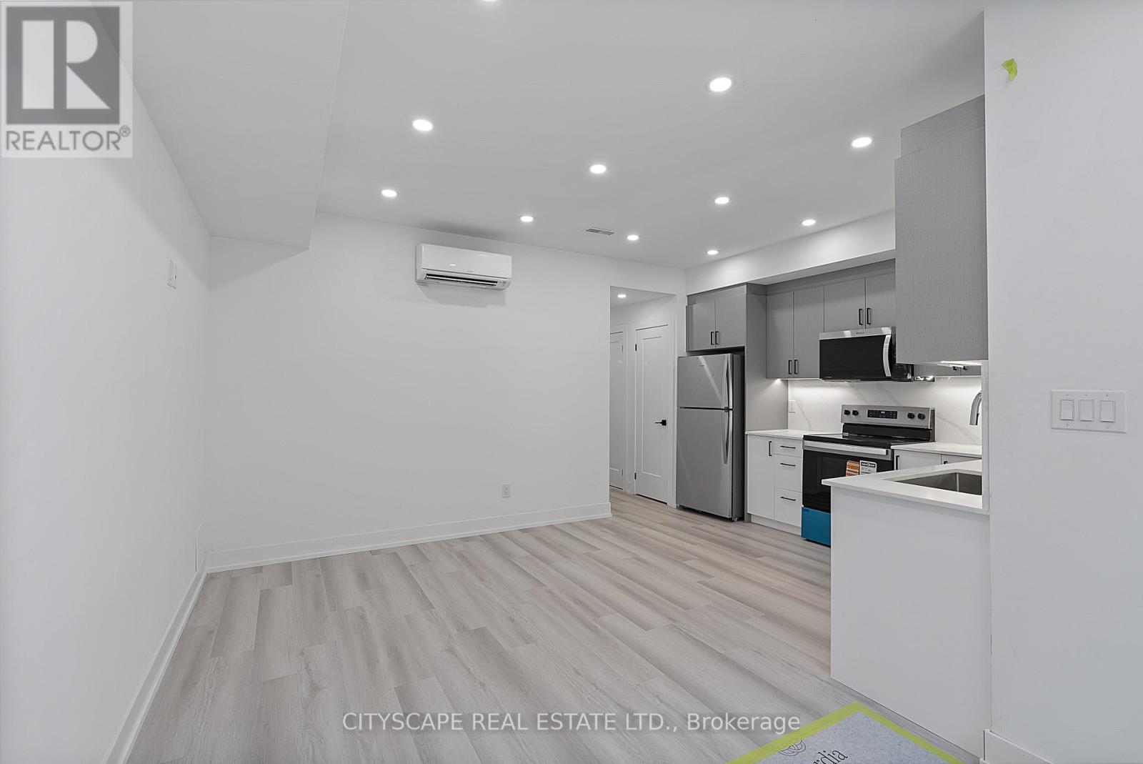 1 - 587 Oakwood Avenue, Toronto, Ontario  M6E 2X8 - Photo 3 - C13228682