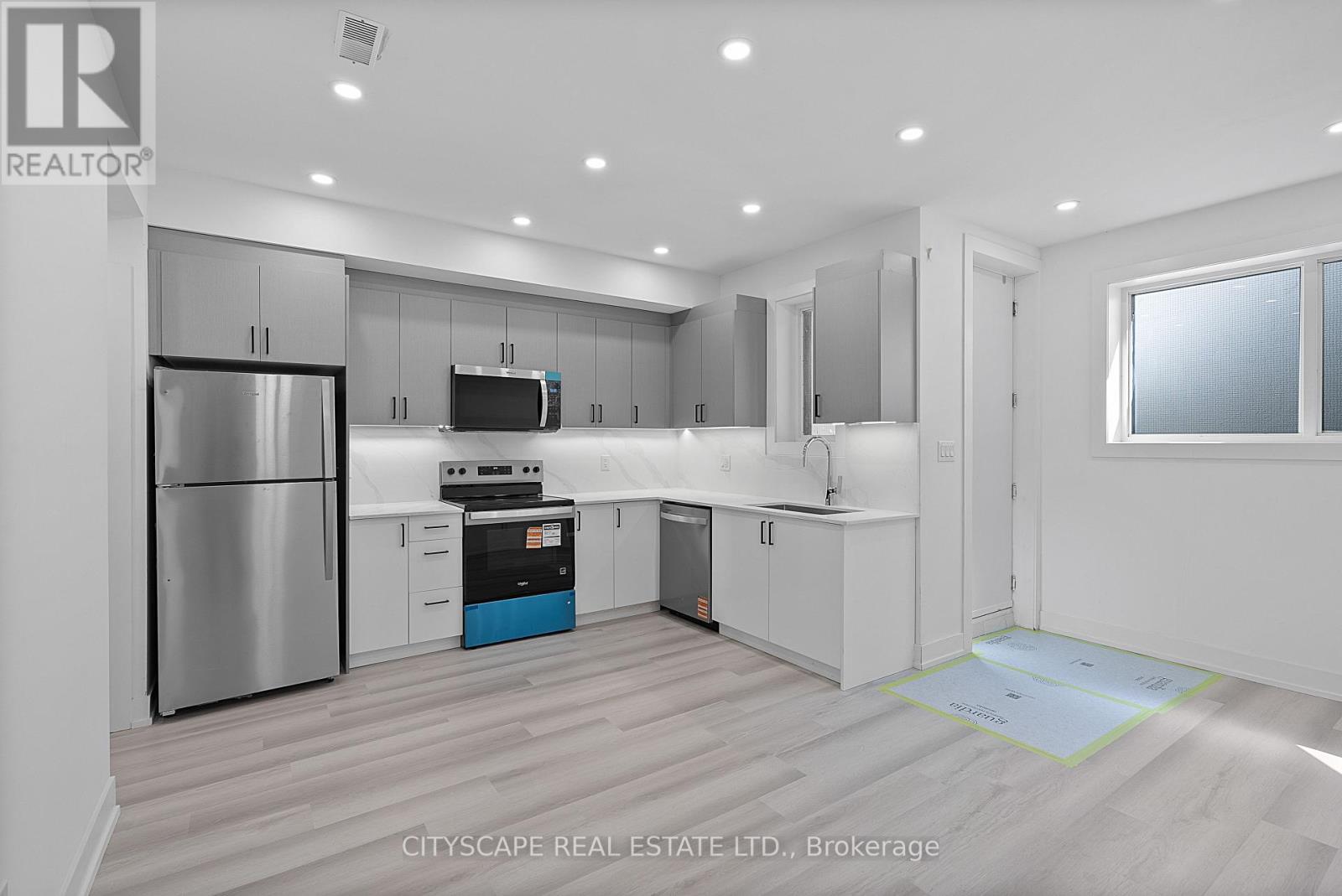 1 - 587 Oakwood Avenue, Toronto, Ontario  M6E 2X8 - Photo 7 - C13228682