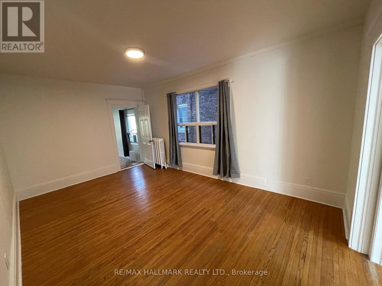 Main - 27 Delaware Avenue, Toronto, Ontario  M6H 2S8 - Photo 11 - C13228690