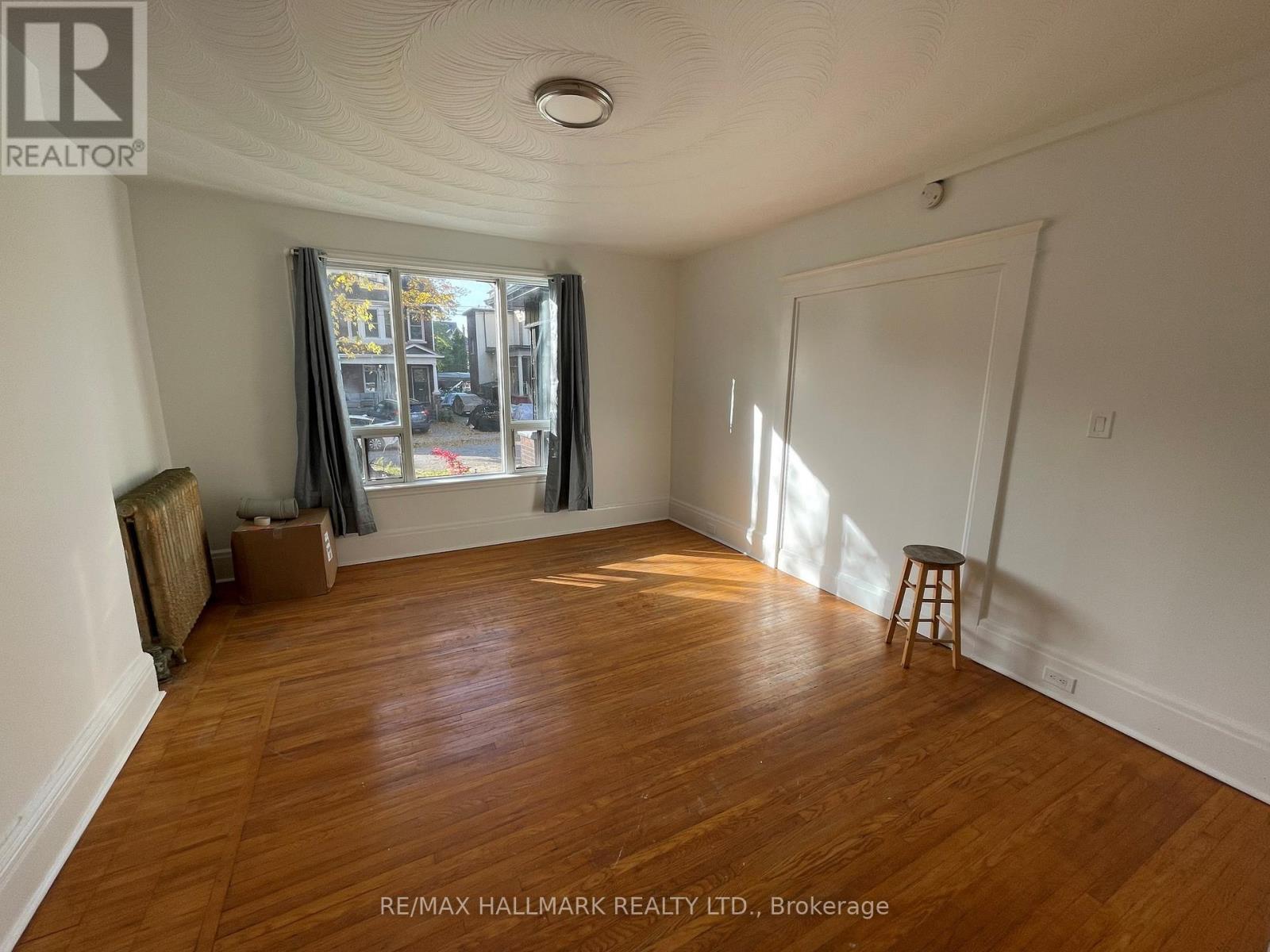 Main - 27 Delaware Avenue, Toronto, Ontario  M6H 2S8 - Photo 5 - C13228690