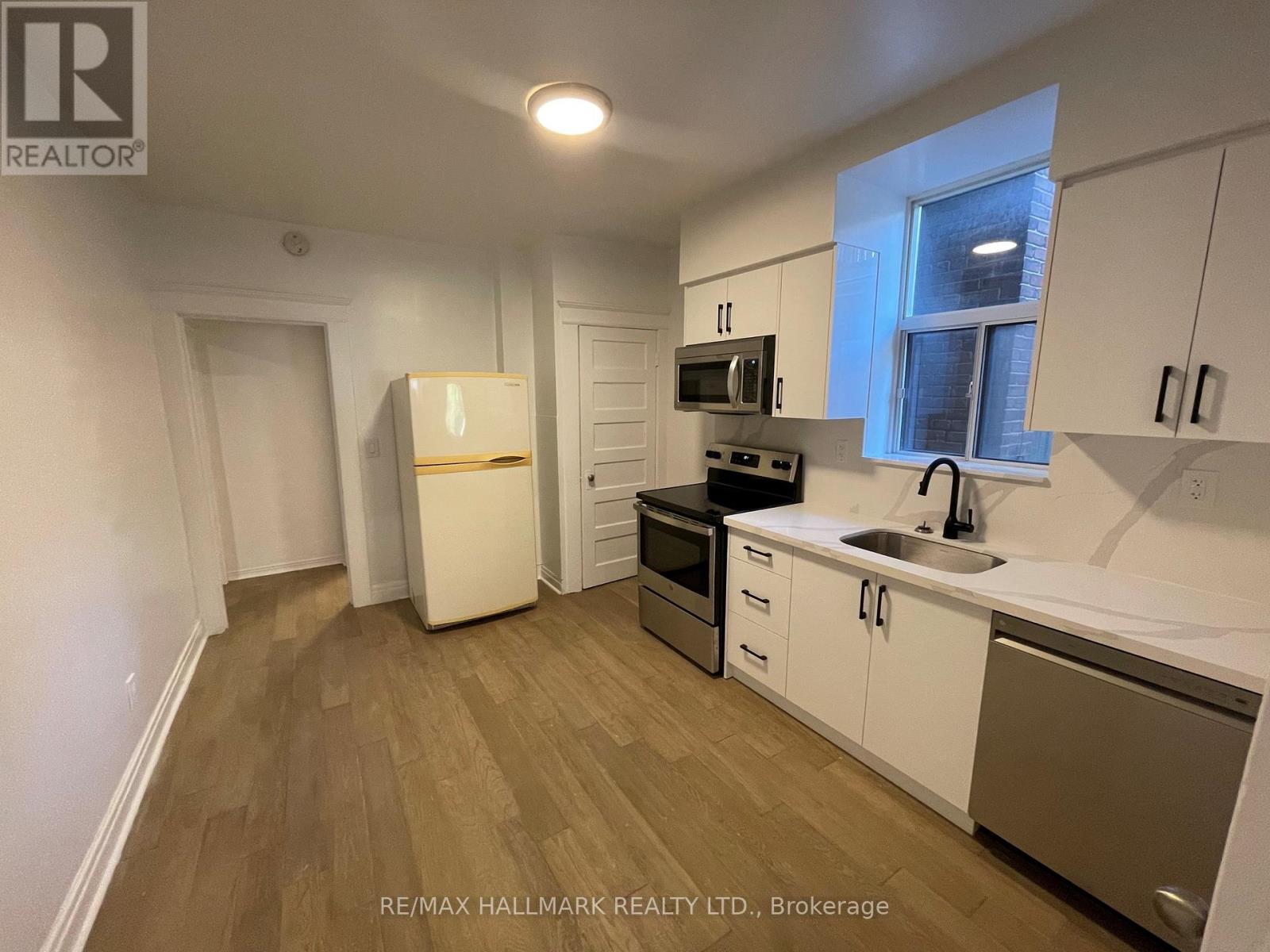 Main - 27 Delaware Avenue, Toronto, Ontario  M6H 2S8 - Photo 9 - C13228690