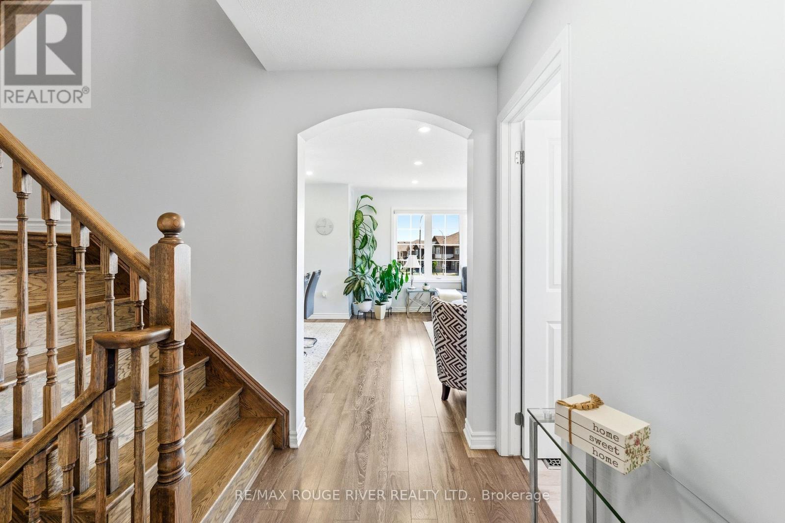 2402 Fall Harvest Crescent, Pickering, Ontario  L1X 0G2 - Photo 10 - E13228594