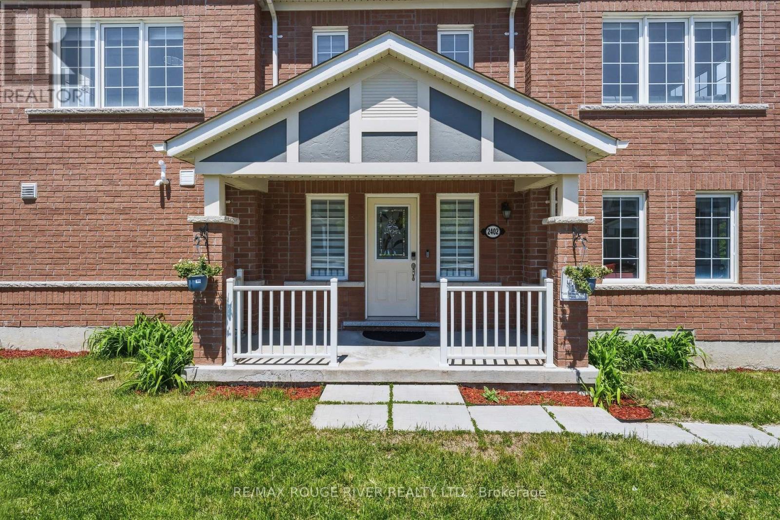 2402 Fall Harvest Crescent, Pickering, Ontario  L1X 0G2 - Photo 3 - E13228594