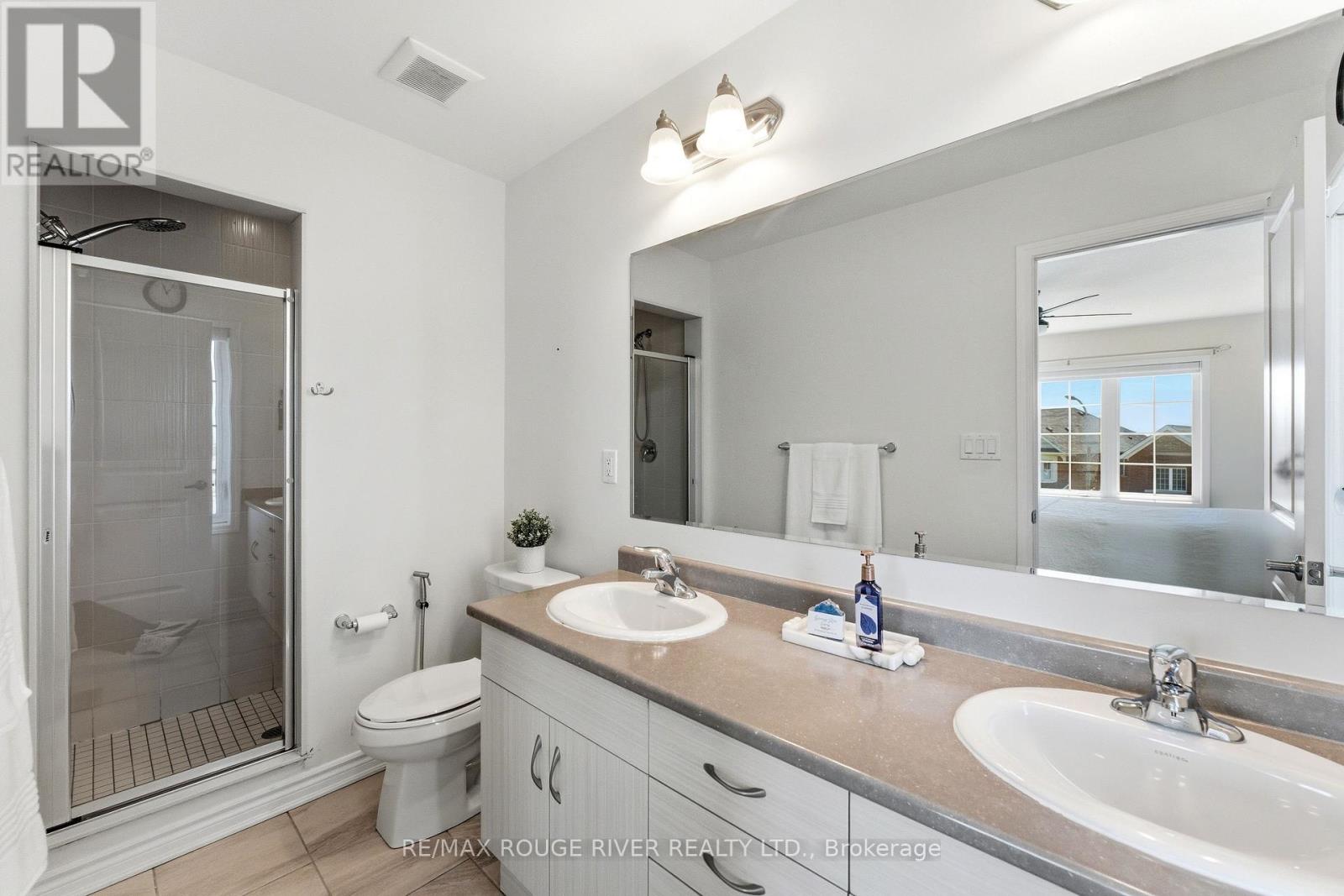2402 Fall Harvest Crescent, Pickering, Ontario  L1X 0G2 - Photo 30 - E13228594