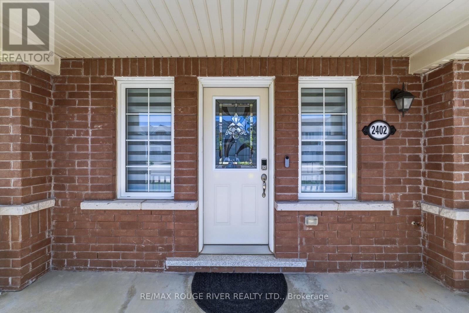 2402 Fall Harvest Crescent, Pickering, Ontario  L1X 0G2 - Photo 4 - E13228594