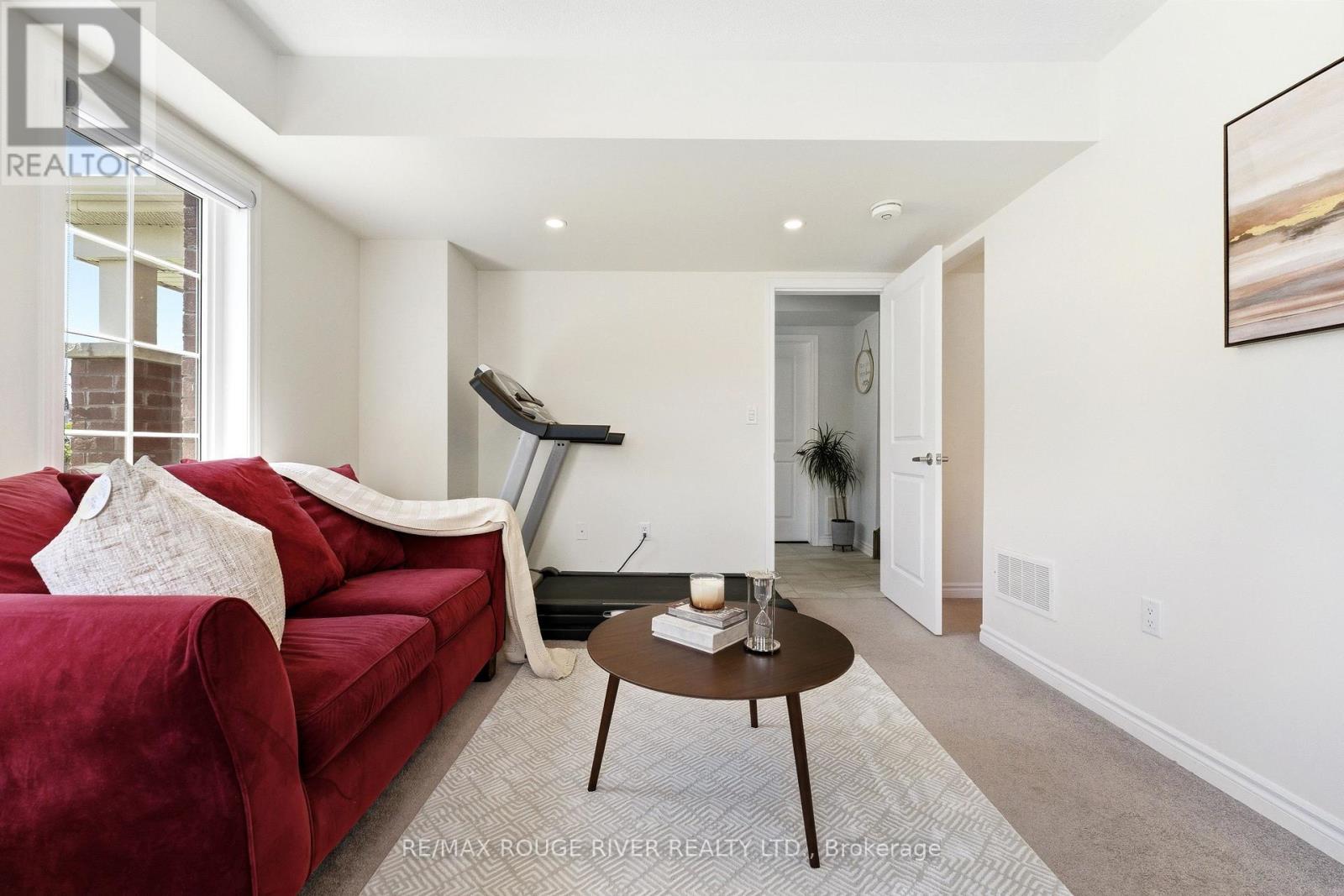 2402 Fall Harvest Crescent, Pickering, Ontario  L1X 0G2 - Photo 7 - E13228594