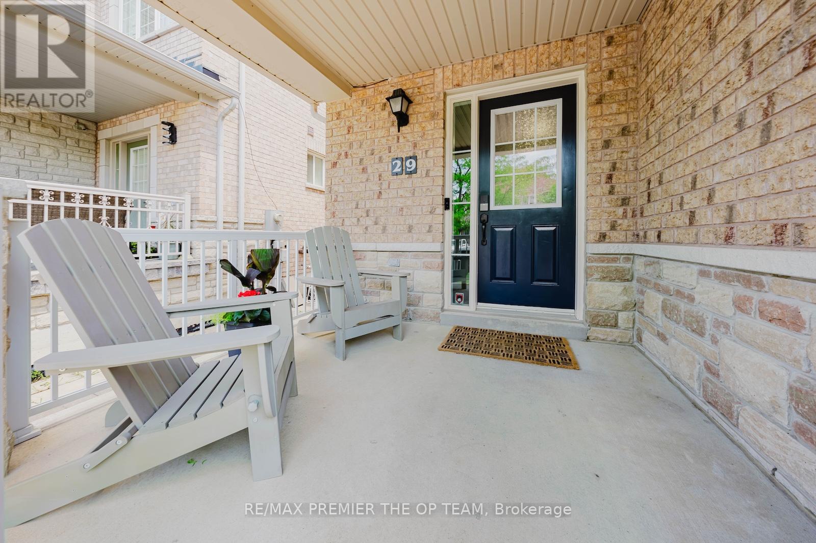 29 Manordale Crescent, Vaughan, Ontario  L4H 0T6 - Photo 4 - N13228702