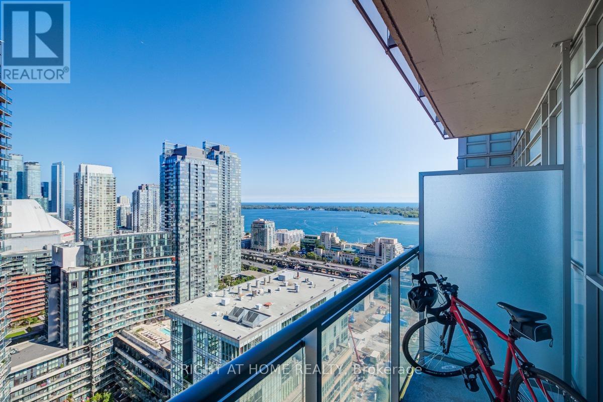 3303 - 15 Iceboat Terrace, Toronto, Ontario  M5V 4A5 - Photo 18 - C13227606