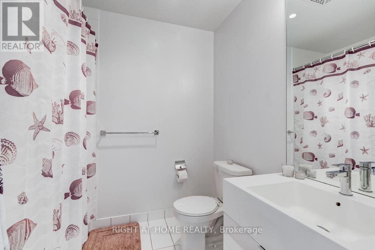3303 - 15 Iceboat Terrace, Toronto, Ontario  M5V 4A5 - Photo 16 - C13227606