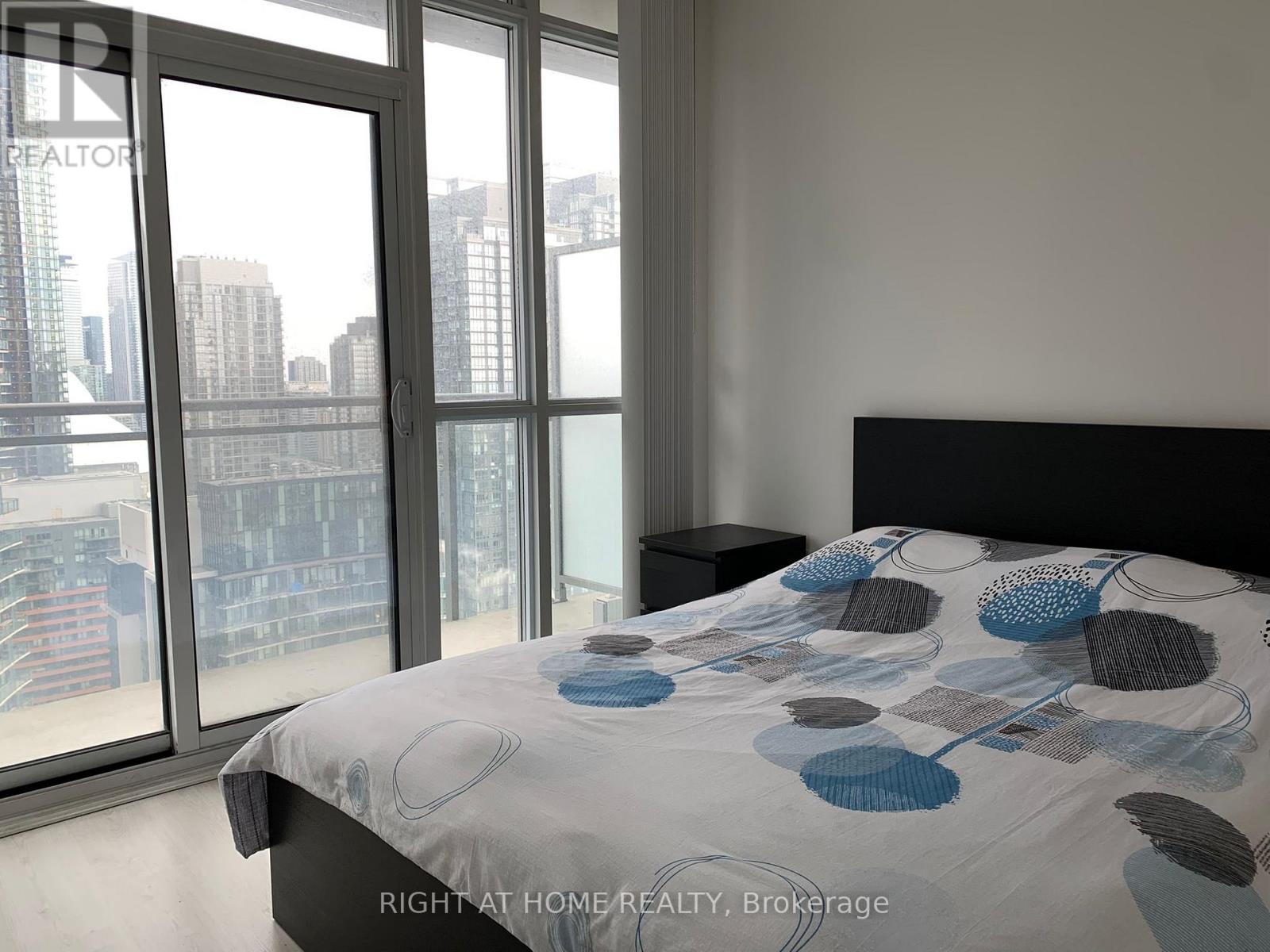 3303 - 15 Iceboat Terrace, Toronto, Ontario  M5V 4A5 - Photo 14 - C13227606