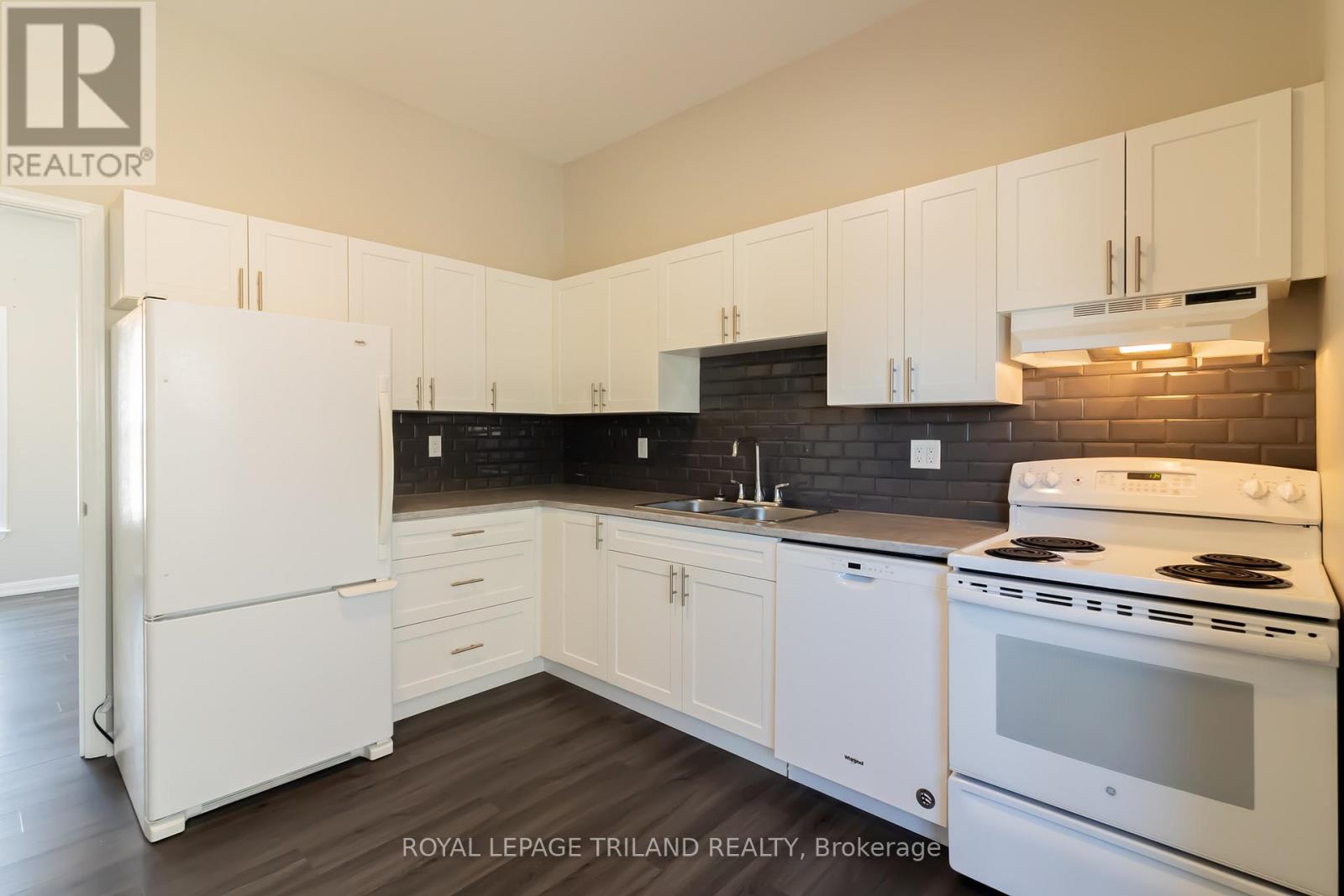 Upper - 613 Wellington Street, London East, Ontario  N6A 3R6 - Photo 2 - X13228764