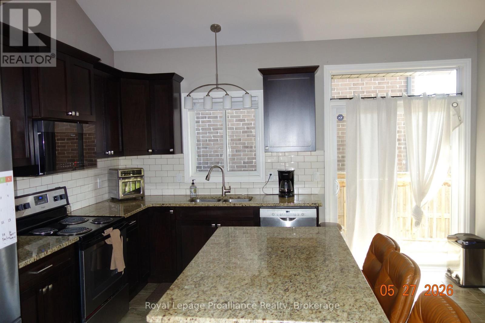 8 Abbott Street, Belleville, Ontario  K8N 0K4 - Photo 3 - X13228944