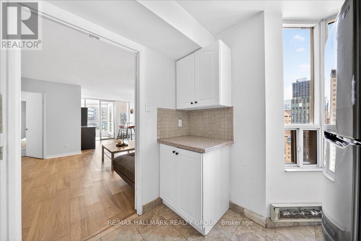 1506 - 55 Centre Avenue, Toronto, Ontario M5G 2H5 - Photo 11 - C13228842
