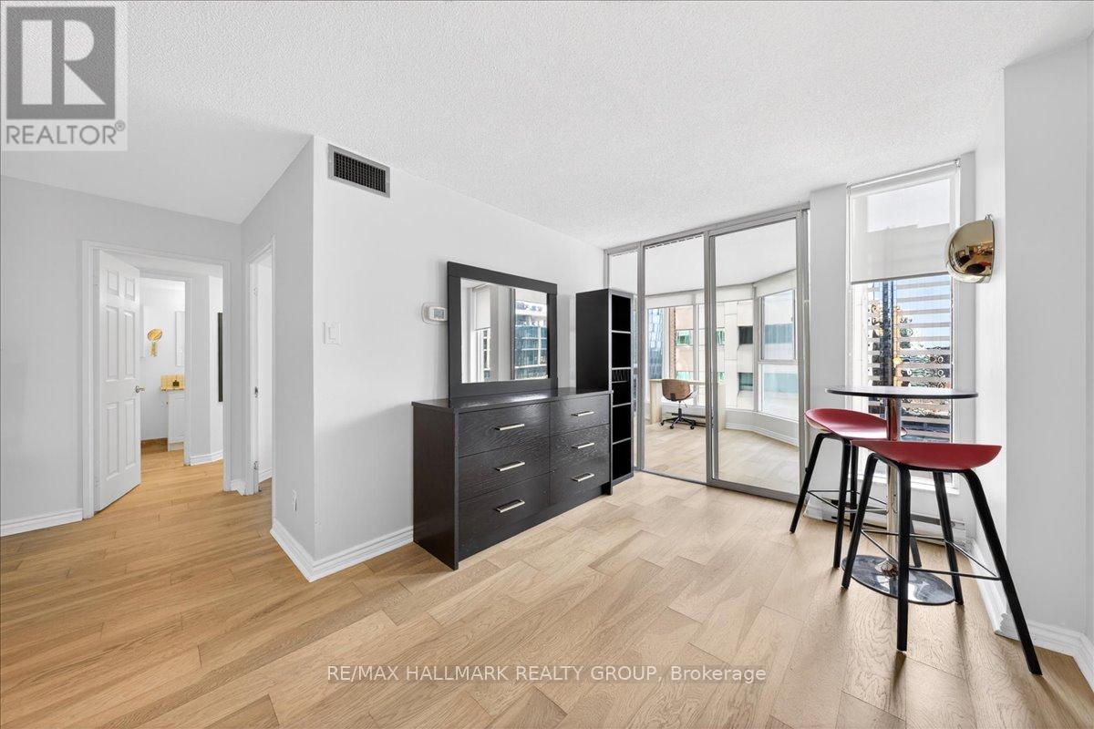 1506 - 55 Centre Avenue, Toronto, Ontario M5G 2H5 - Photo 12 - C13228842