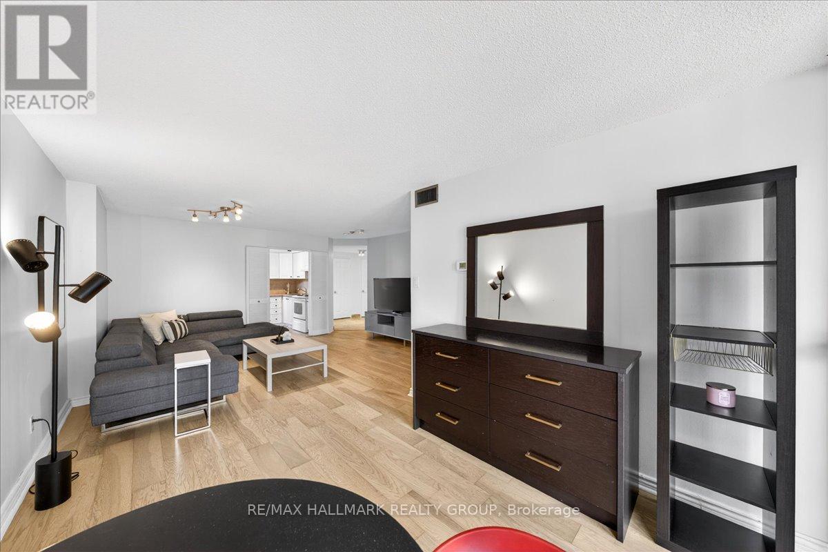 1506 - 55 Centre Avenue, Toronto, Ontario M5G 2H5 - Photo 14 - C13228842