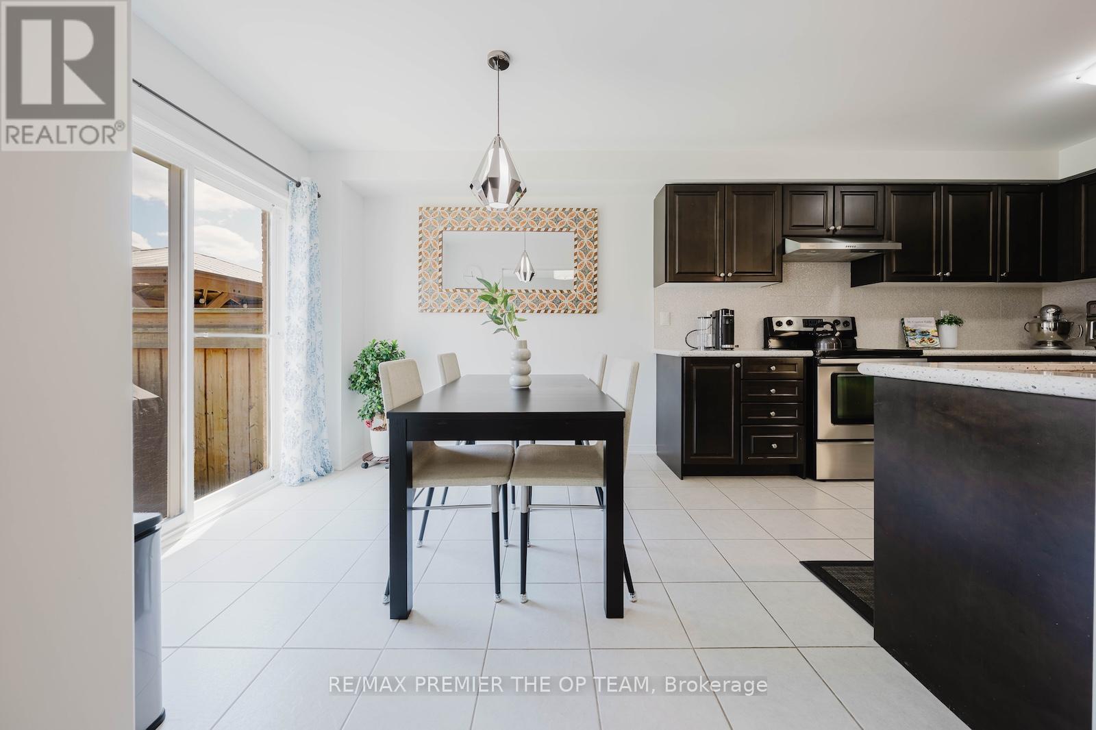 29 Manordale Crescent, Vaughan, Ontario  L4H 0T6 - Photo 9 - N13228702
