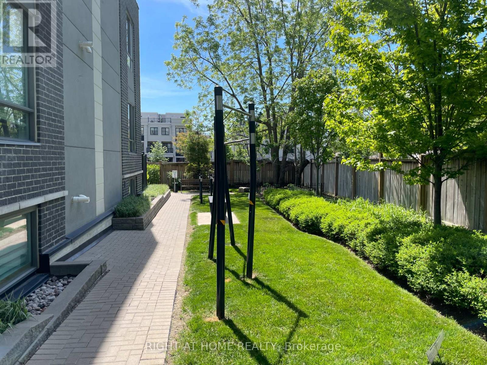 38 - 650 Atwater Avenue, Mississauga, Ontario  L5G 4K7 - Photo 27 - W13221506