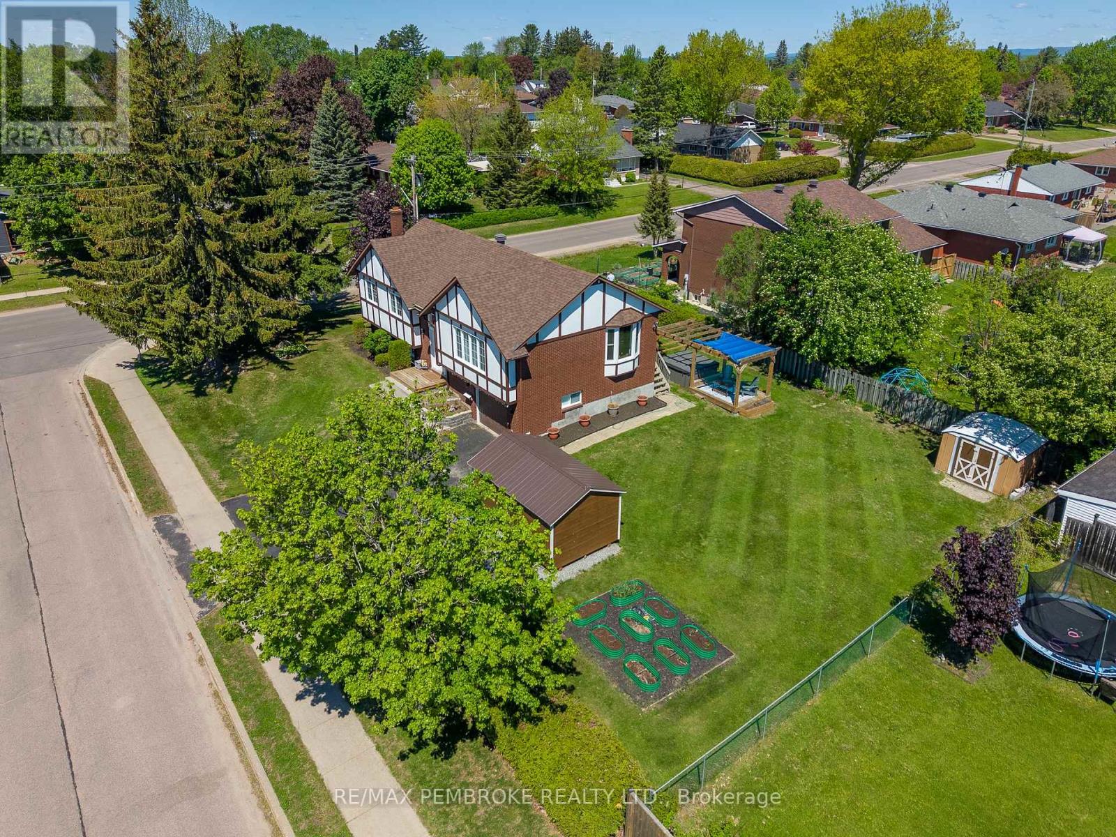 399 Chamberlain Street, Pembroke, Ontario  K8A 8C3 - Photo 5 - X13229046