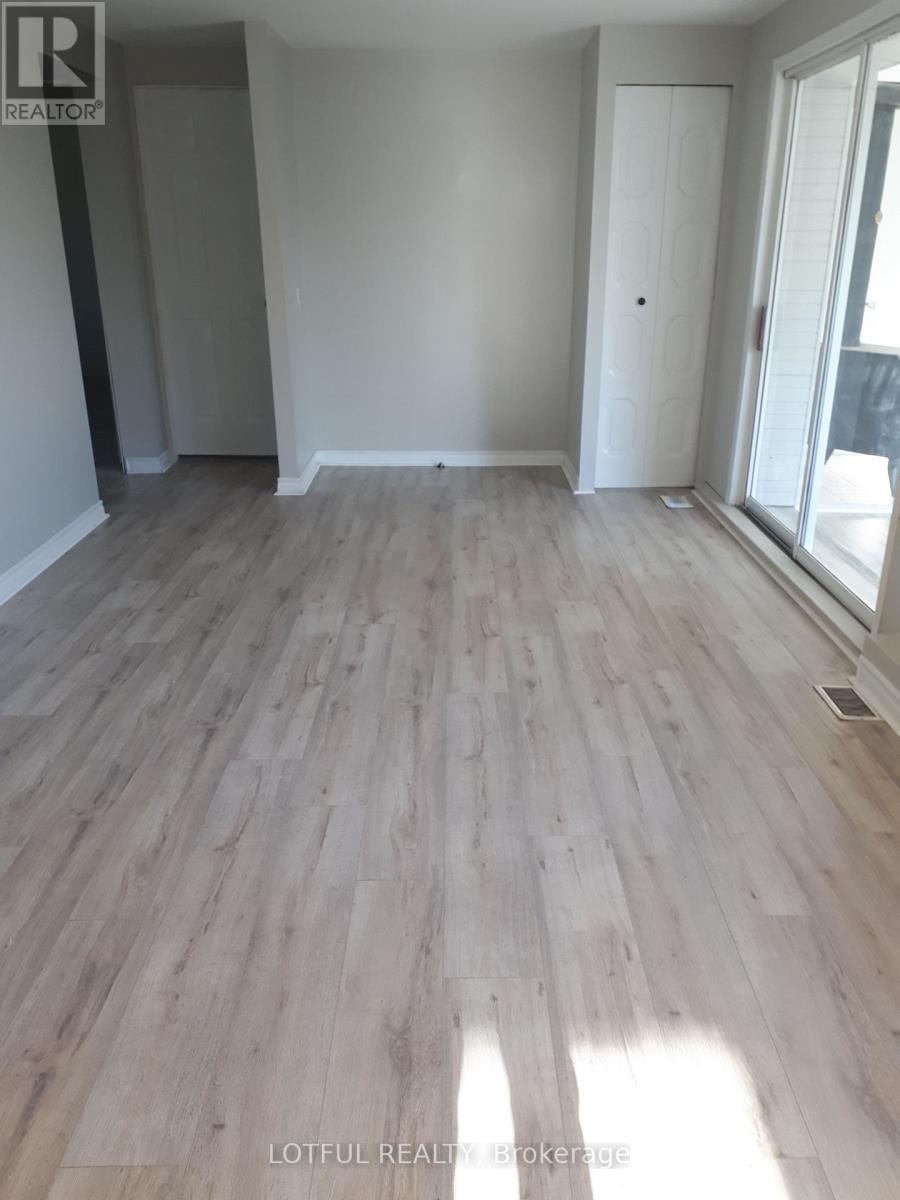 7592 Flewellyn Road, Ottawa, Ontario  K2S 1B6 - Photo 6 - X13228760