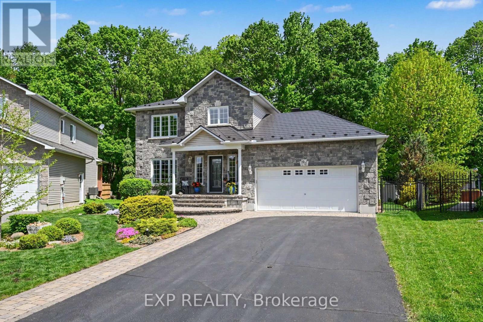 91 Rembrandt Drive, Russell, Ontario  K0A 1W0 - Photo 2 - X13228874