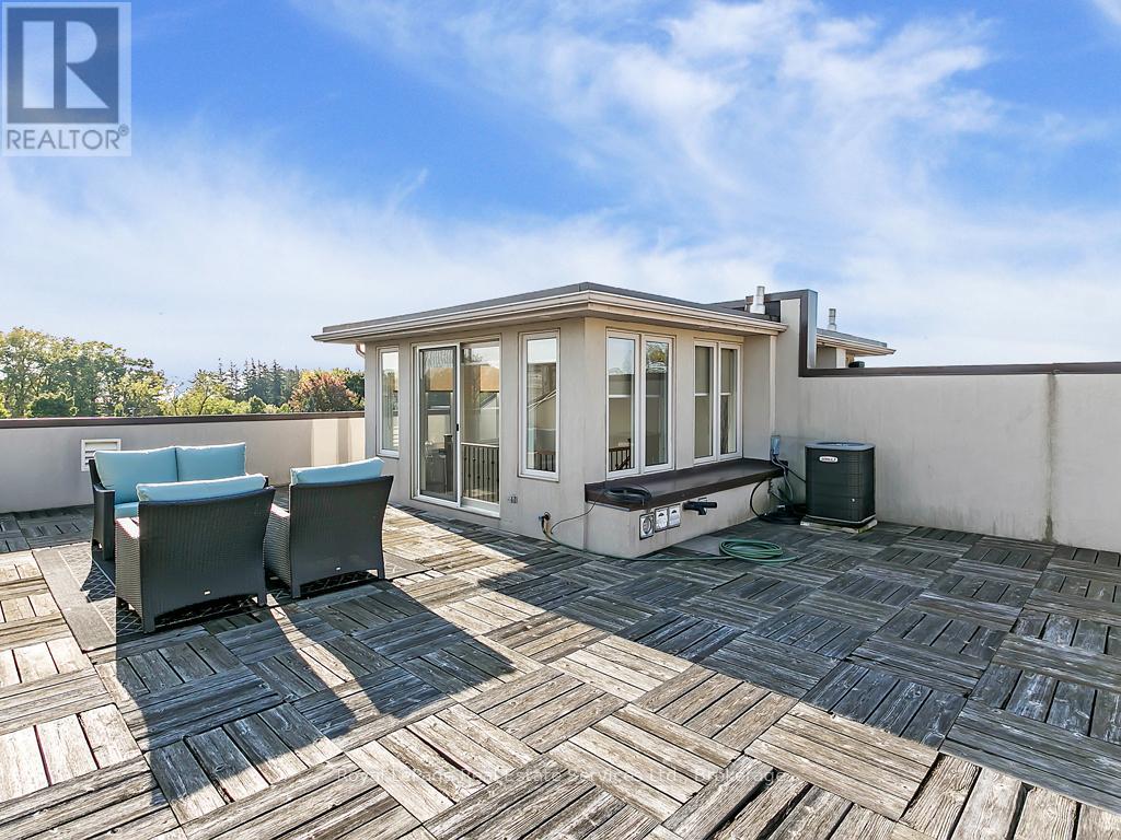 104 Wilson Street, Oakville, Ontario  L6K 1E1 - Photo 24 - W13229008