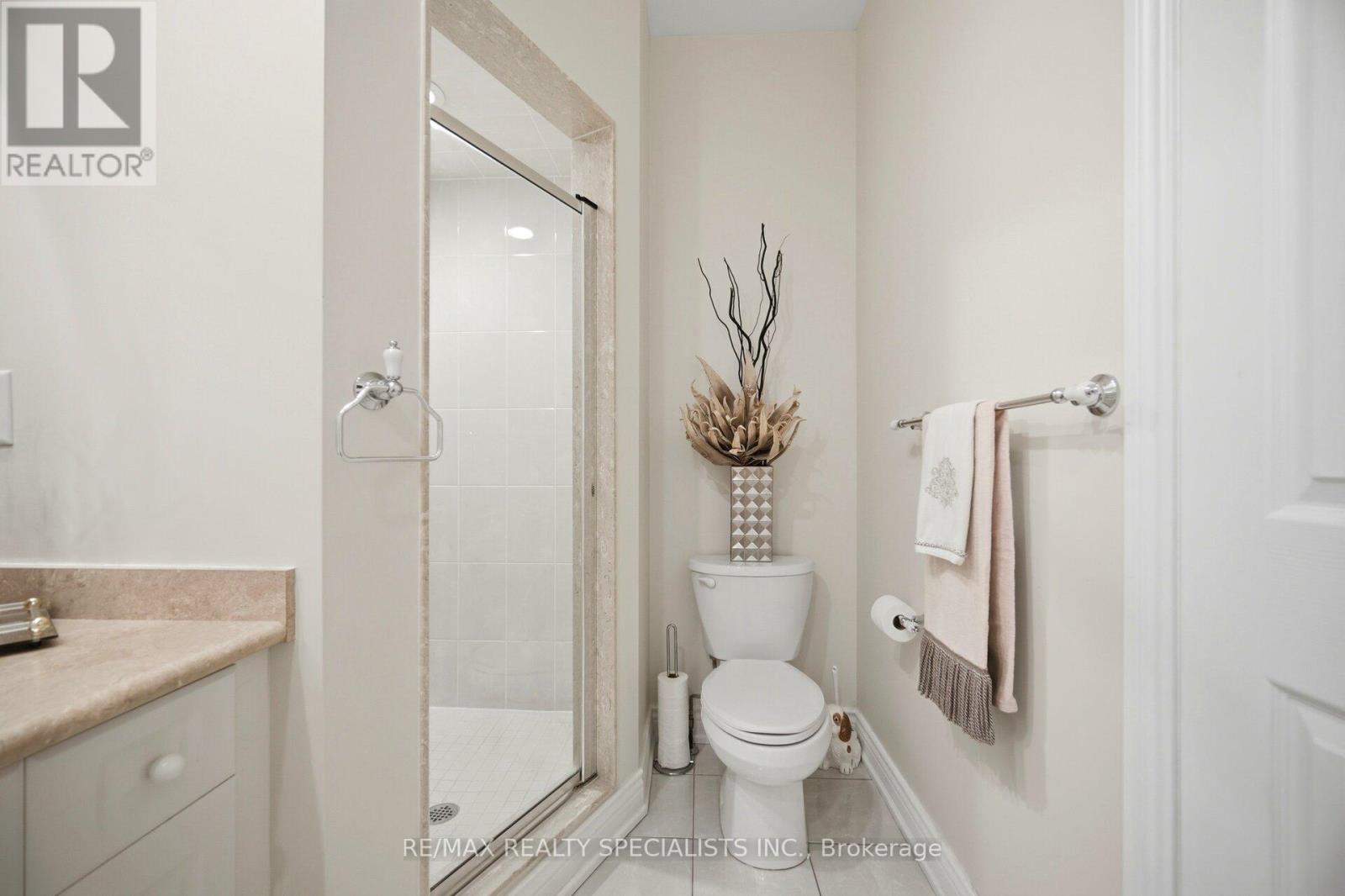 6439 Rivergate Place, Mississauga, Ontario  L5N 8P8 - Photo 27 - W13227930