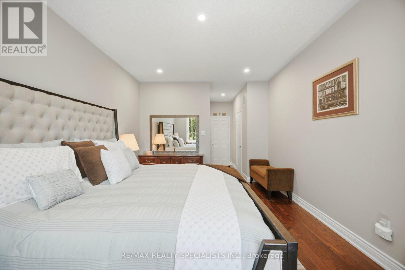 6439 Rivergate Place, Mississauga, Ontario  L5N 8P8 - Photo 25 - W13227930