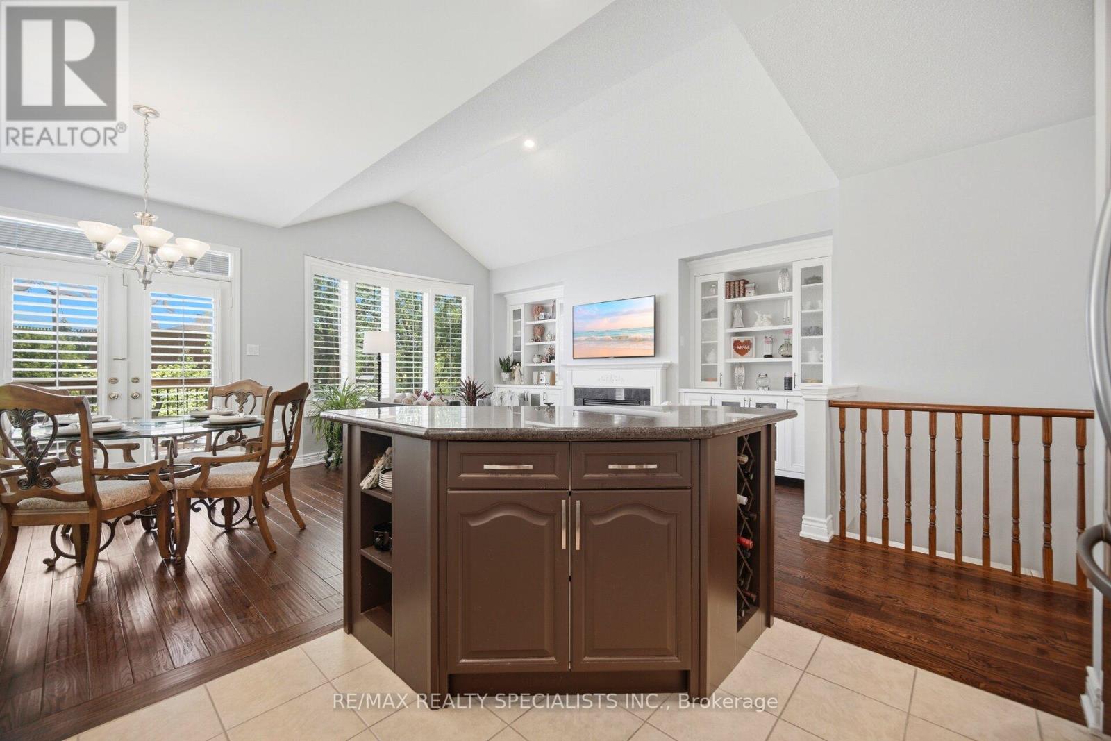 6439 Rivergate Place, Mississauga, Ontario  L5N 8P8 - Photo 21 - W13227930