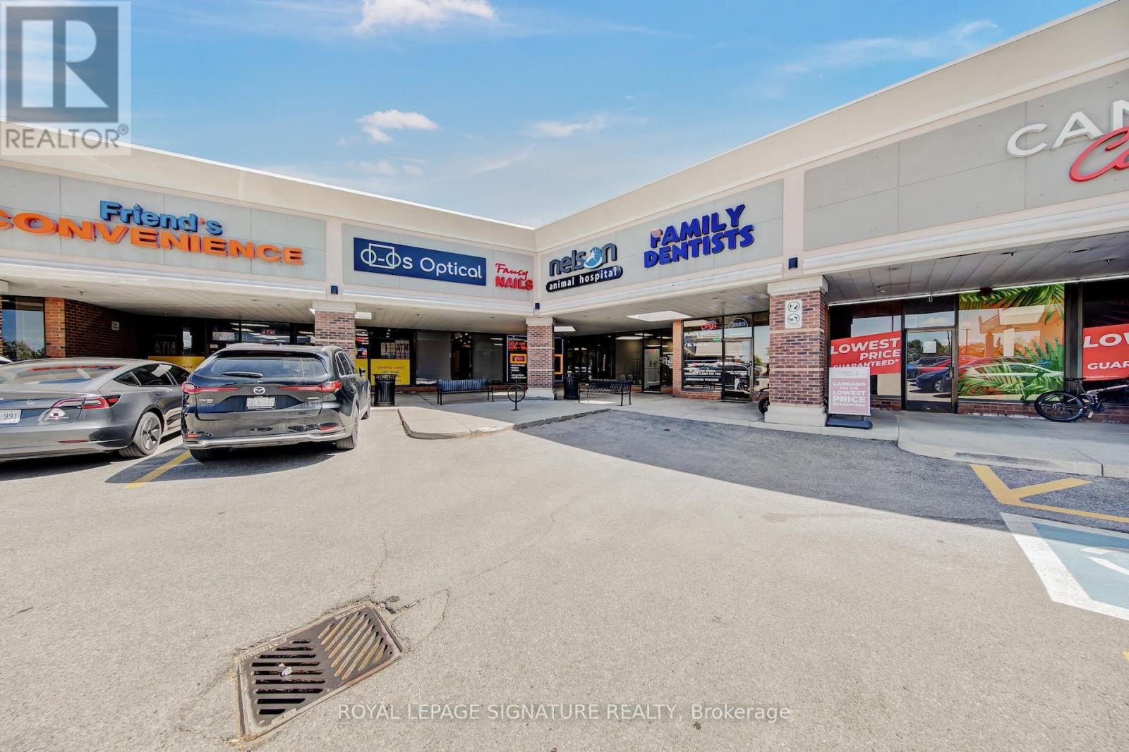 8 - 2400 Guelph Line, Burlington, Ontario  L7P 4P2 - Photo 3 - W13228574