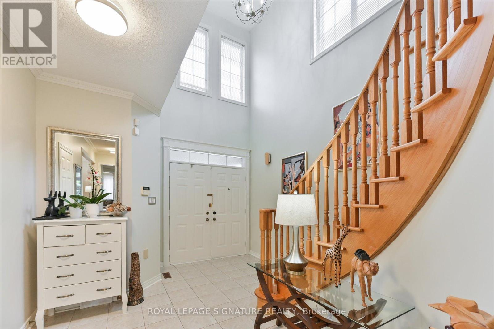 3485 Mcdowell Drive, Mississauga, Ontario  L5M 6R6 - Photo 2 - W13228604