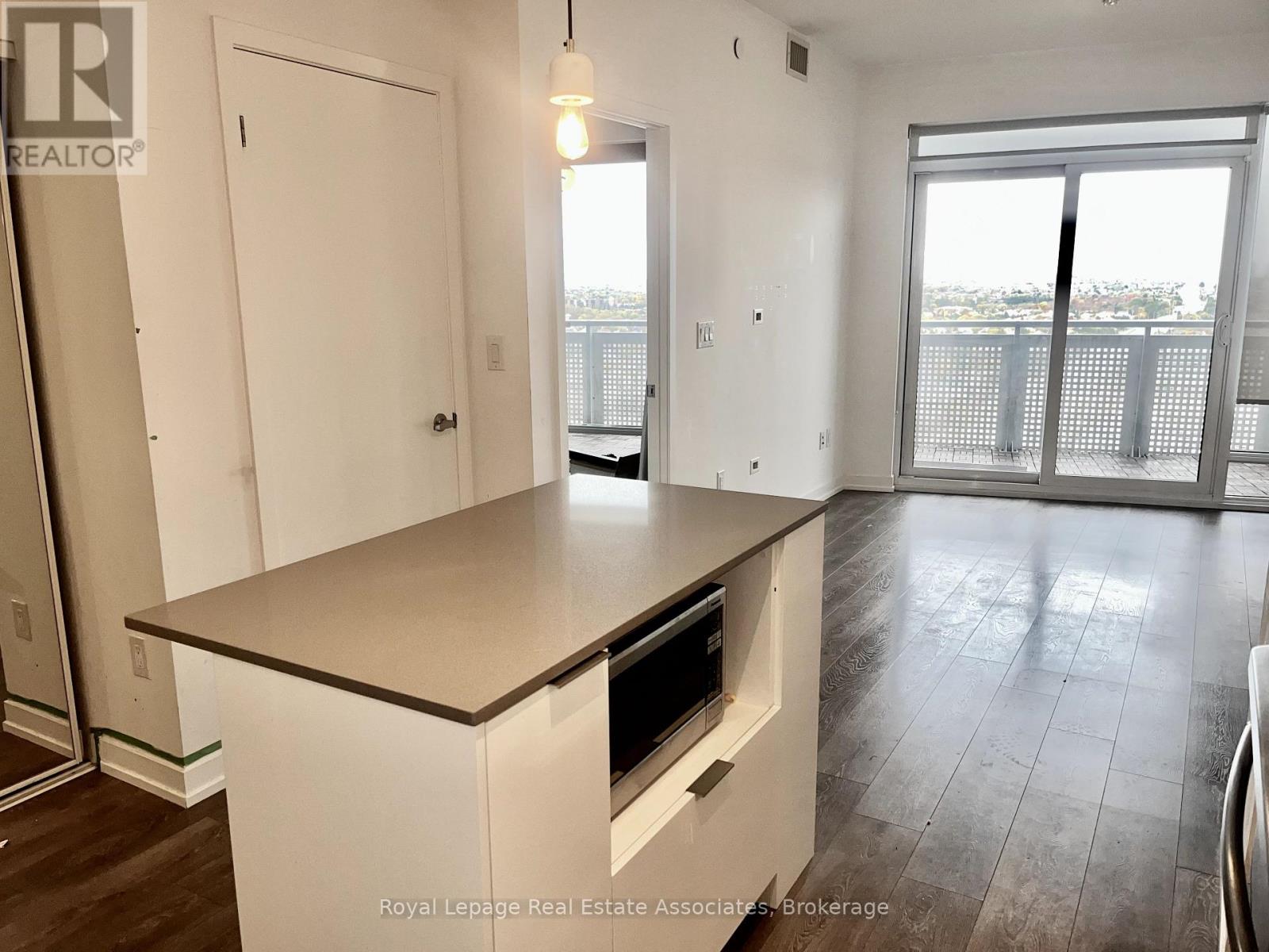 1307 - 2520 Eglinton Avenue W, Mississauga, Ontario  L5M 0Y4 - Photo 11 - W13228614