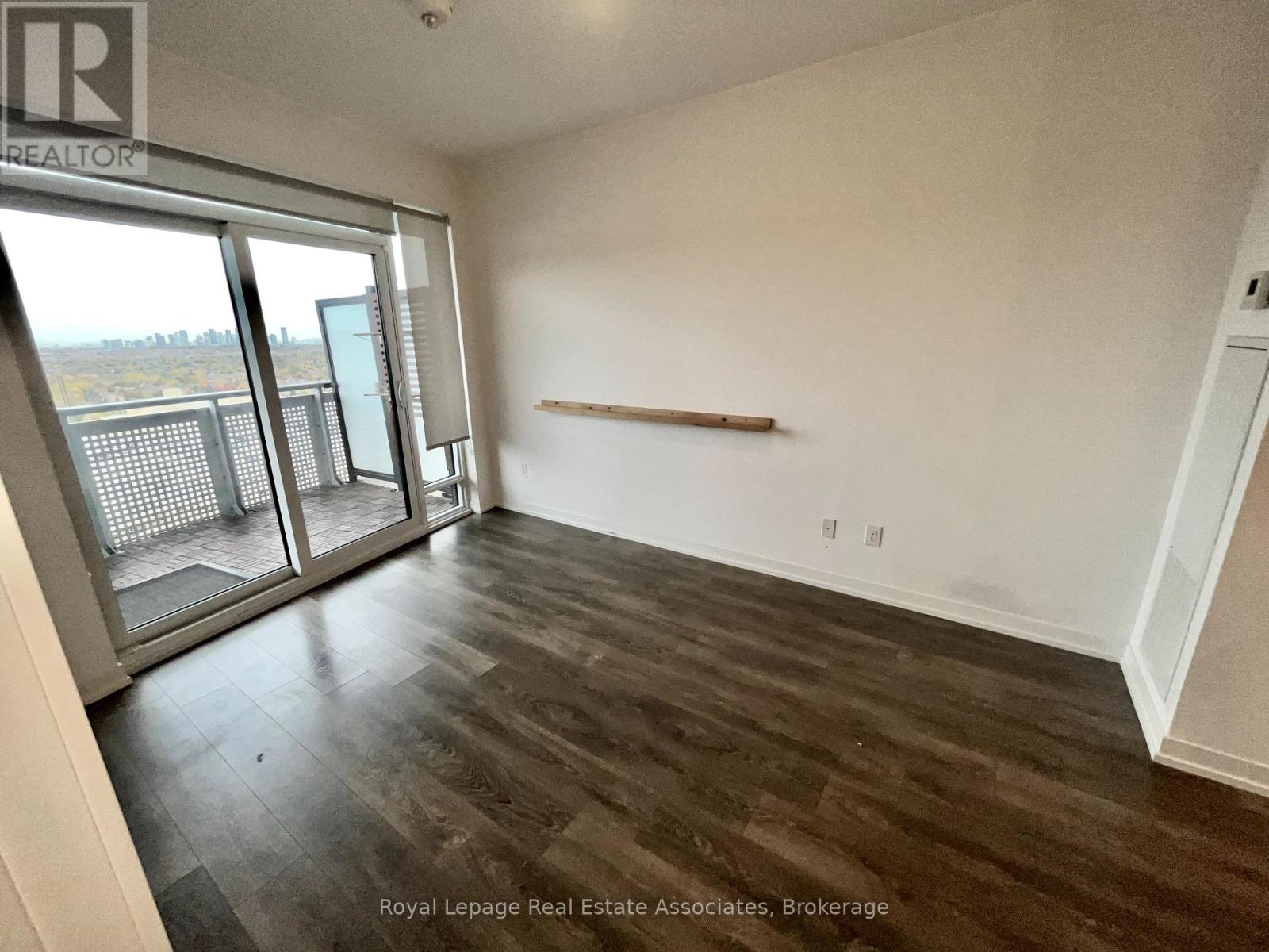 1307 - 2520 Eglinton Avenue W, Mississauga, Ontario  L5M 0Y4 - Photo 9 - W13228614