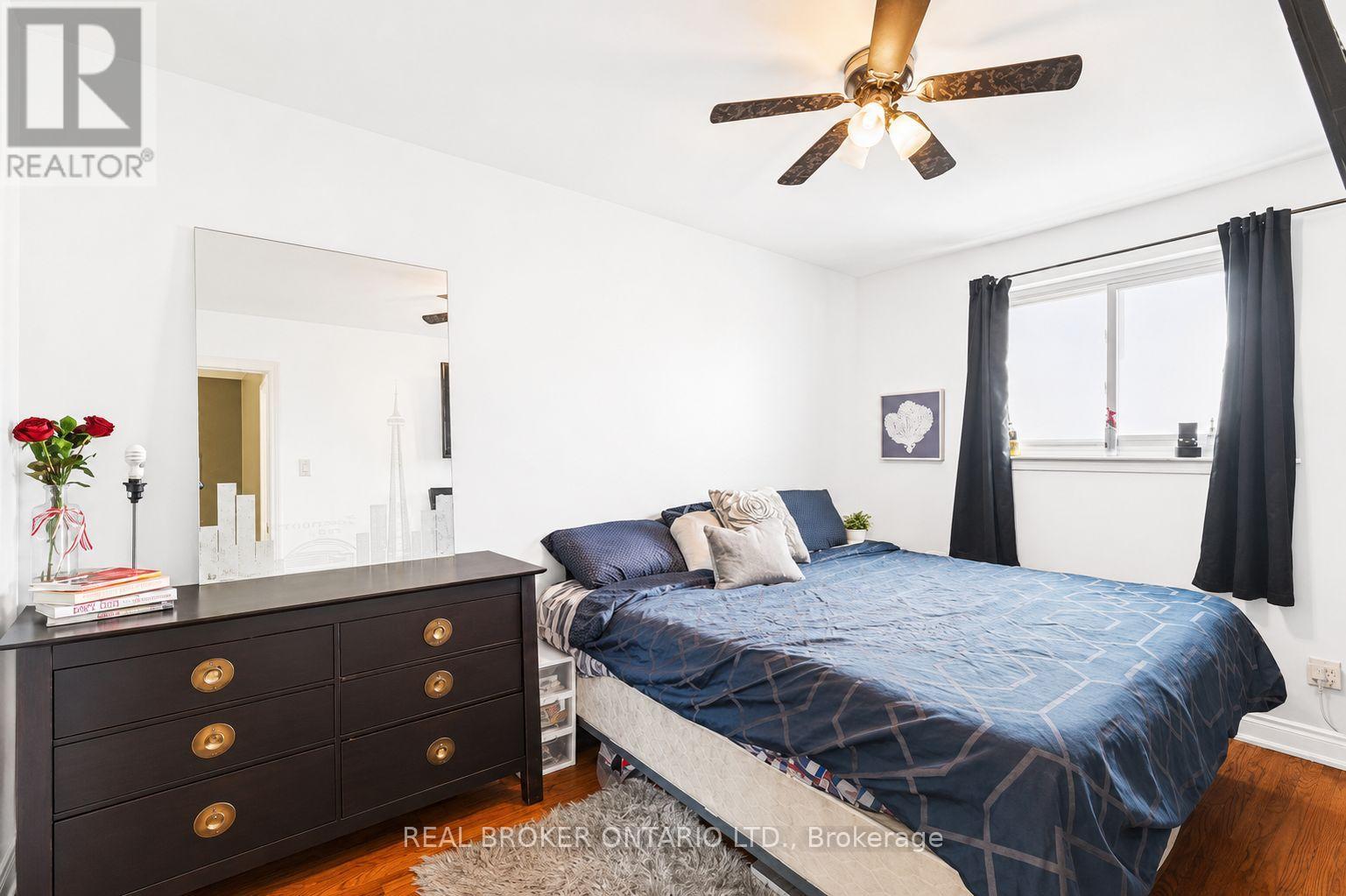 3106 Redbank Crescent, Mississauga, Ontario  L4T 1V1 - Photo 16 - W13228664