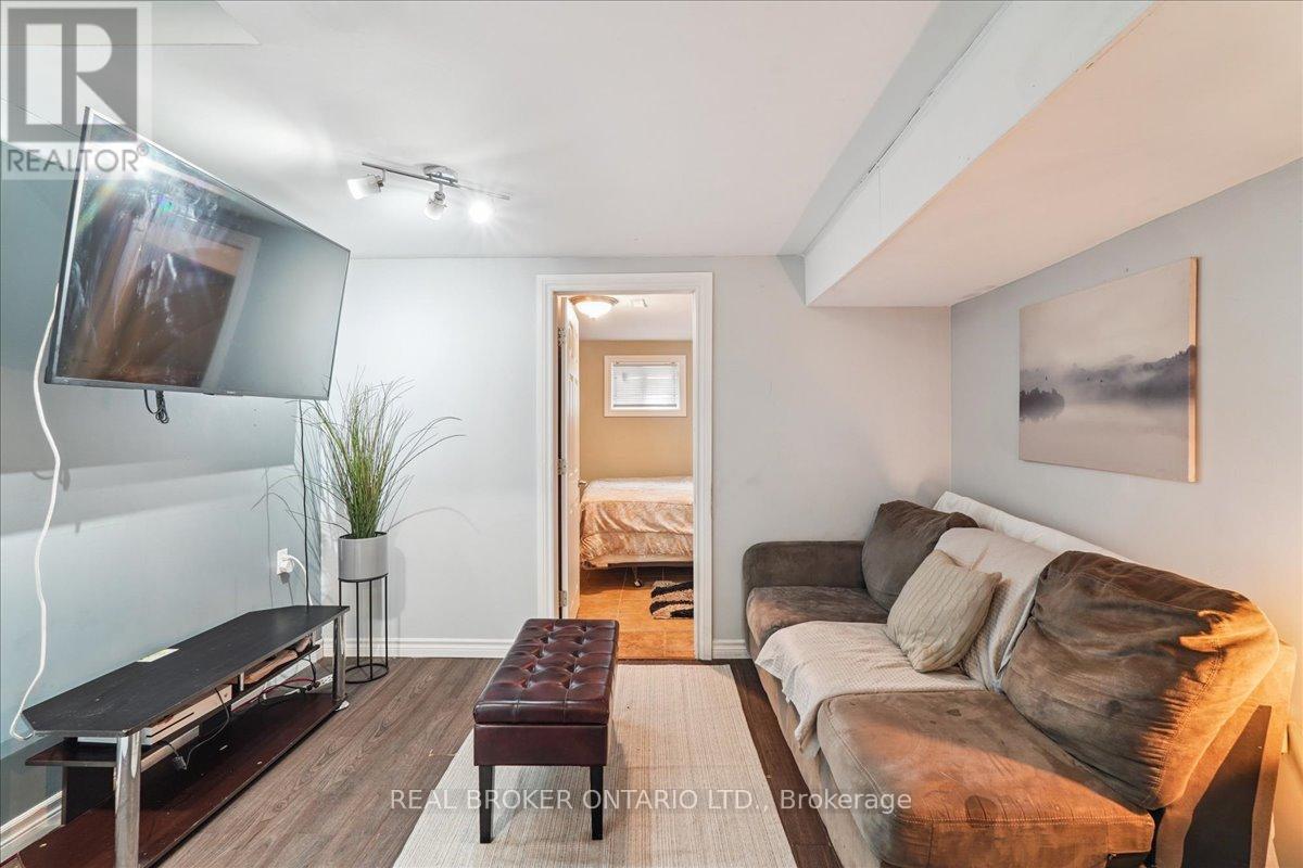 3106 Redbank Crescent, Mississauga, Ontario  L4T 1V1 - Photo 29 - W13228664
