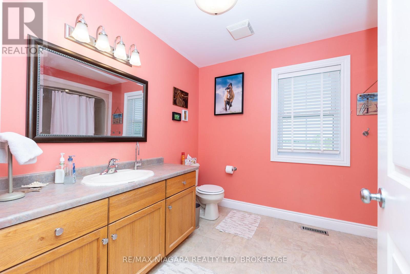 8001 Netherby Road, Niagara Falls, Ontario  L3B 5N7 - Photo 45 - X13229050