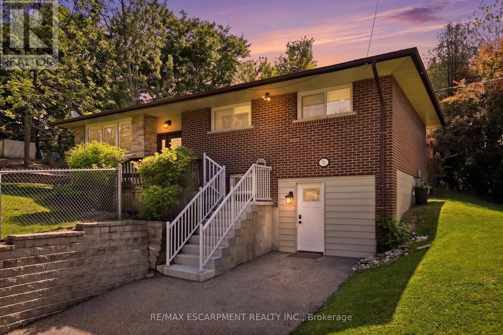 52 GRAND AVENUE, Haldimand, Ontario