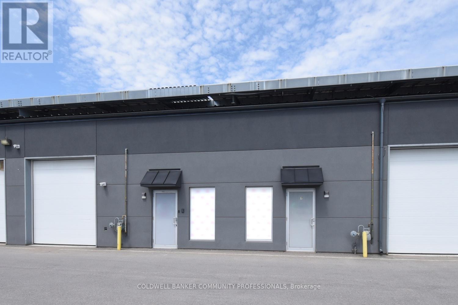 7 - 95 HEMPSTEAD DRIVE, Hamilton, Ontario
