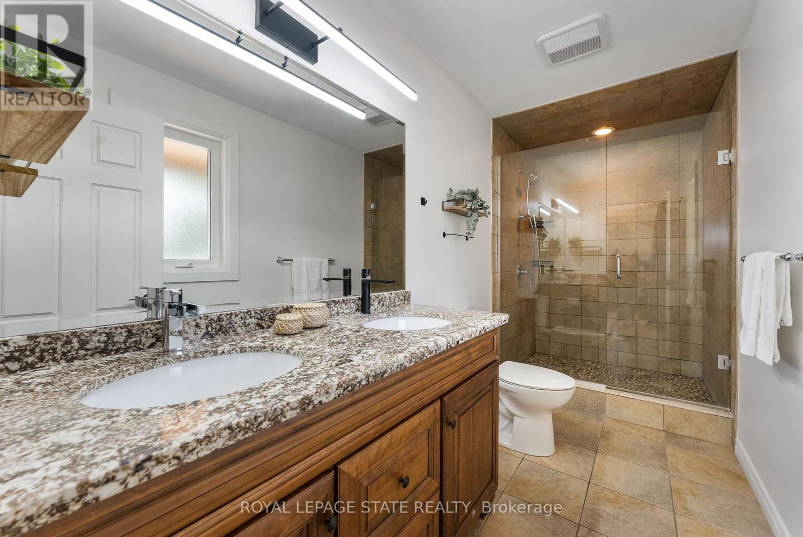 6251 Walkers Road, Hamilton, Ontario  L0R 1W0 - Photo 20 - X13228680