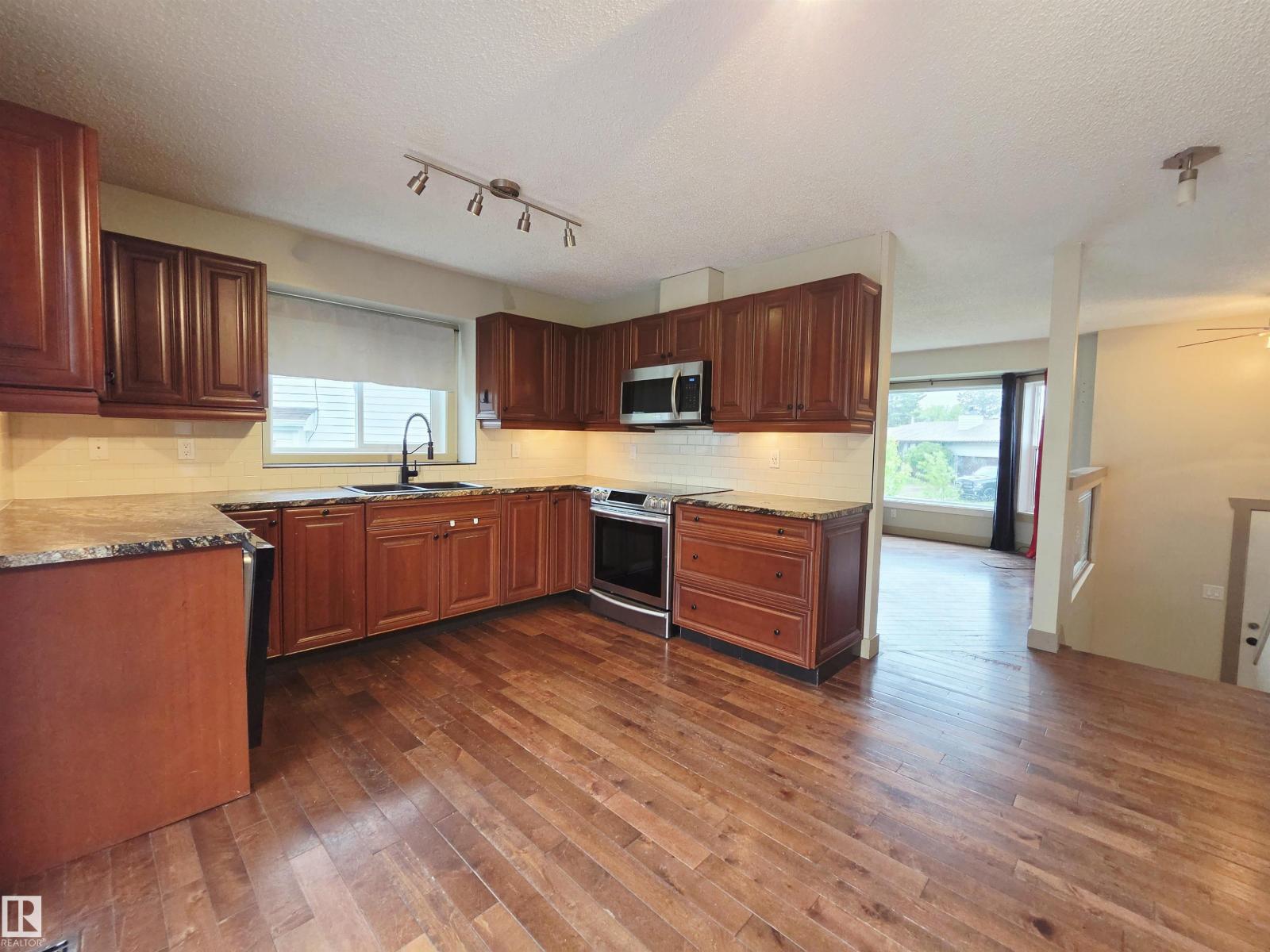 114 Westbourne Rd, Spruce Grove, Alberta  T7X 1R6 - Photo 6 - E4487469