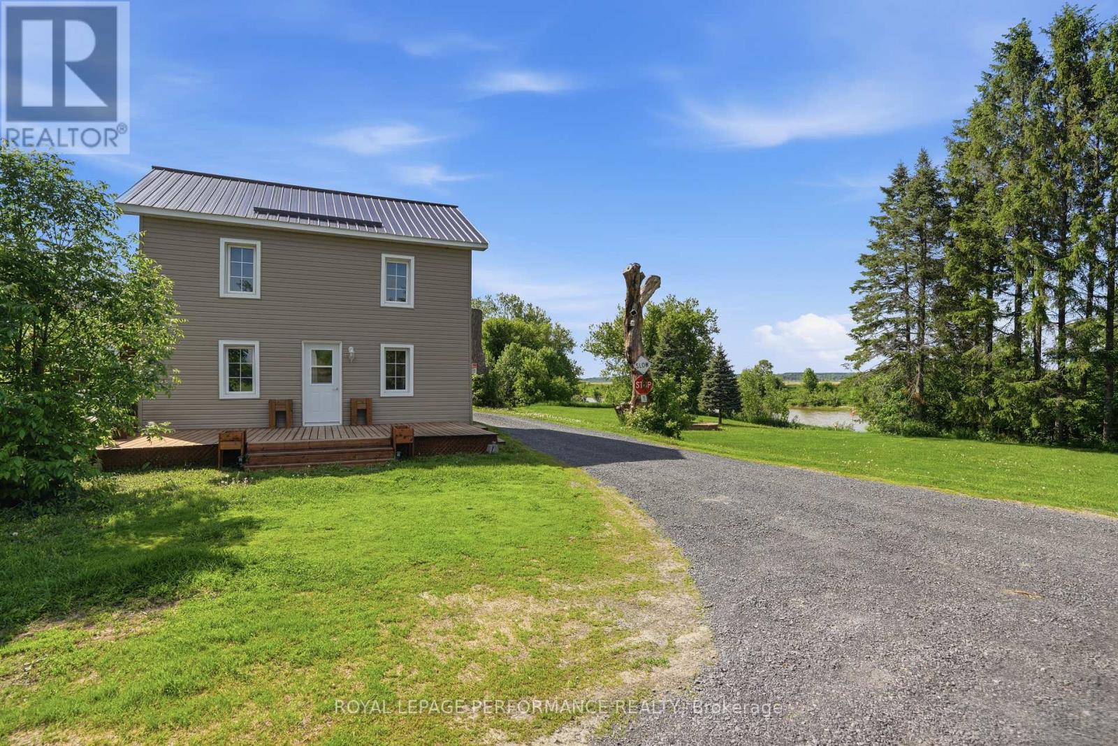 961 Boundary Road, Alfred And Plantagenet, Ontario K0B 1C0 - Photo 2 - X13228980
