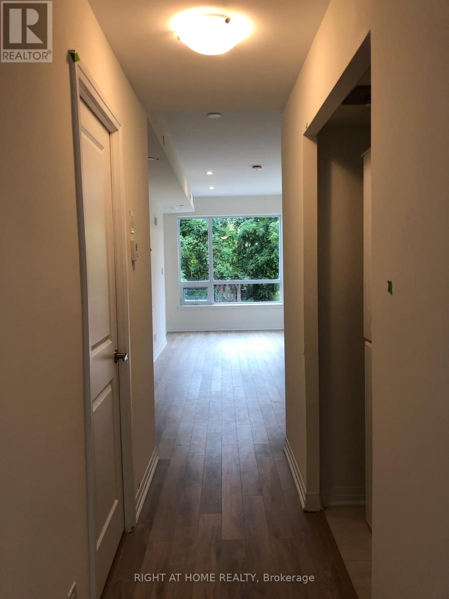 38 - 650 Atwater Avenue, Mississauga, Ontario  L5G 4K7 - Photo 8 - W13221506